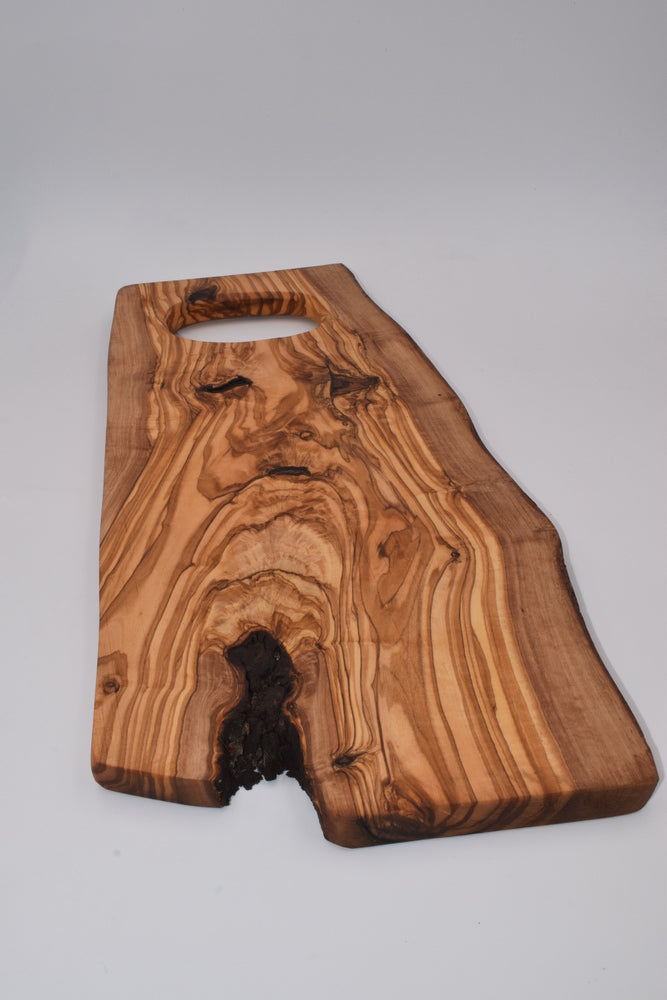 Chopping board with small handle in olive wood