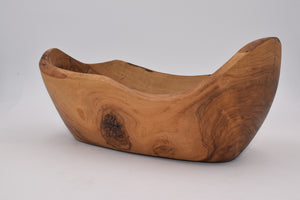 Rustic bowl in olive wood 